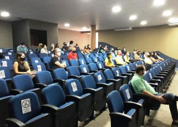 CDL Linhares dá início ao projeto da Campanha de Natal