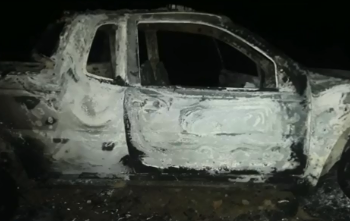 Carro é encontrado incendiado e com um corpo dentro em canavial no ES