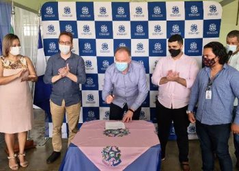 Governador anuncia obras de reconstrução de escolas e reforma do Batalhão da PM em Linhares