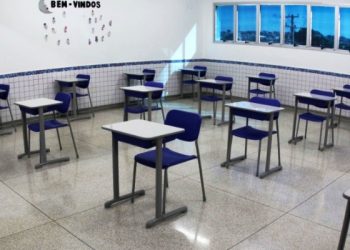 Juíza suspende retorno das aulas presenciais nas escolas particulares do ES