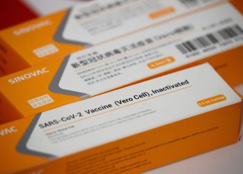 Brasil anuncia que vai comprar 46 milhões de doses da CoronaVac