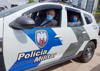 Governo do Estado entrega viaturas para Linhares e mais 25 unidades da PM