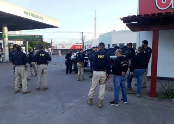 PCES e PRF prendem suspeitos de furtar mais de 10 carros no norte do Estado