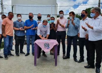 Governador Casagrande faz entregas e visita obras em Sooretama