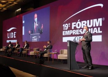 Governador Casagrande participa de Fórum Empresarial em São Paulo