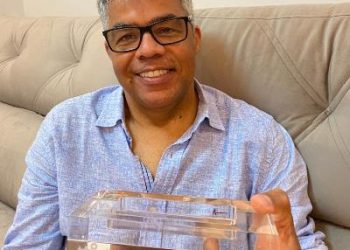 É campeão: melhor dentista do mundo é de Linhares; veja video