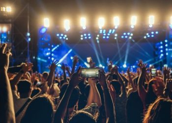 Atividades de boates e casas de shows estão suspensas até 31 de dezembro no ES