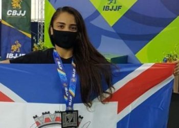 Aracruz: Thaís Loureiro é prata no Campeonato Sul-Americano de Jiu Jitsu