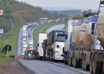 Associação diz que greve dos caminhoneiros prevista para 1º de fevereiro pode ser maior que em 2018
