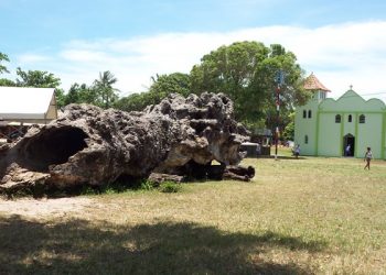 Criminosos encapuzados invadem hotel e fazem hóspedes de reféns em Itaúnas, ES