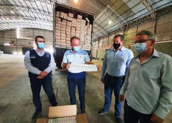Estado recebe 1,5 milhão de seringas para vacinação contra a Covid-19