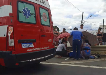Colisão no trevo de Bebedouro entre motocicleta e automóvel deixa uma pessoa ferida