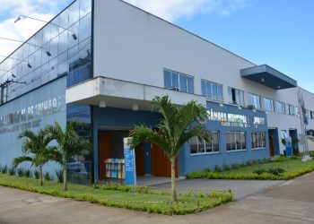 Roque Chile nega aliança com Valdir e mandato do acusado está agora nas mãos dos vereadores da câmara.