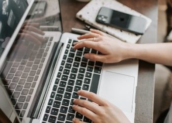 Pronatec Jovem Fic EaD prorroga inscrições até quinta-feira (25). Tem vagas para Linhres