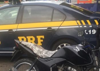 EM SOORETAMA – PRF recuperou motocicleta que havia sido roubada em São Mateus
