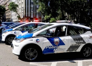 Governo do Estado inicia utilização de carros elétricos