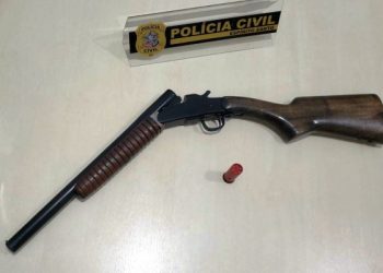 PC e PM fazem operação, detém um indivíduo, apreende dois adolescentes e arma escondida em pé de banana em J. Neiva