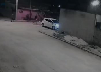 VÍDEO – Carro roubado em Sooretama é recuperado em Linhares