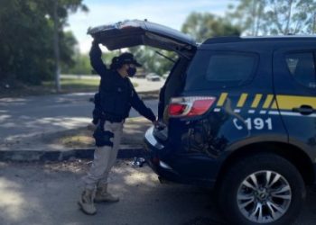 Homem com mandado de prisão em aberto por latrocínio é preso pela PRF em Linhares