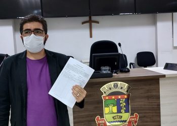 “Ao primeiro toque do executivo (prefeito), as cabeças baixam”.  Vereador fala como viu a rejeição da Ficha Limpa