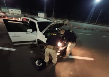 PRF recupera Jeep com registro de roubo em Linhares