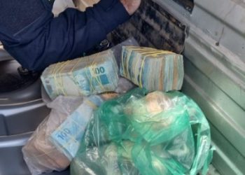 VÍDEO – PRF apreende mais de R$400 mil reais durante fiscalização na BR no Norte do ES