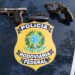Condutor tenta fugir da PRF capota com o carro e polícias apreendem revolver e pistola