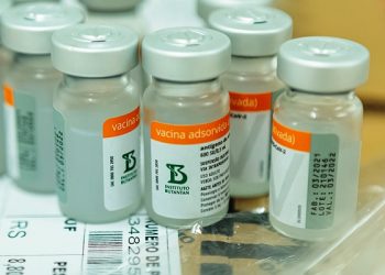 Oito cidades do ES receberam  lote de vacina contra a Covid-19 suspenso pela Anvisa