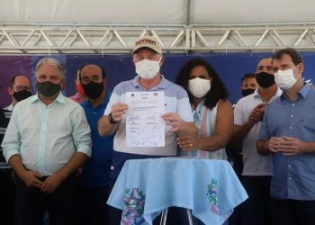 ESTRADAS DE REGÊNCIA E POVOAÇÃO – Rodovias da região da foz do rio Doce receberão investimentos de R$ 365 milhões, ordem de serviço foi assinada pelo governador