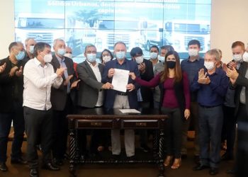 Espírito Santo terá mais 30 caminhões 0km para coleta de lixo nos municípios