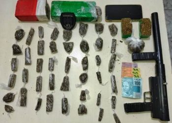 Homem é preso e confessa está traficando drogas em Itaúnas