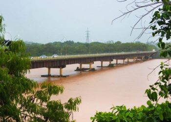 Cheia do Rio Doce coloca Defesa Civil de Linhares em alerta