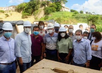 Sistema Aquaviário: Começa a concretagem dos píeres em Vila Velha