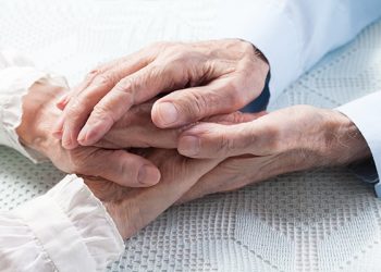 COVID-19 – Instituições de longa permanência de idosos registram 44 novos casos e 3 óbitos. Linhares está na lista de novos casos e de óbitos