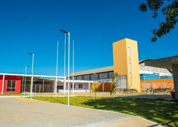 Após pressão dos pais de alunos prefeitura de Linhares comunica retorno às aulas em Baixo Quartel na Escola Nova