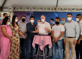 Governo do Estado entrega obras e assina novos investimentos para João Neiva