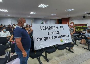 COMISSÃO PROCESSANTE – Por unanimidade vereadores aprovam pedido de improbidade administrativa contra Guerino Zanon. Veja vídeos