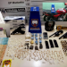 EM MONTANHA – PM apreende arma, drogas, mais de 36 mil reais, em dinheiro e recupera moto roubada