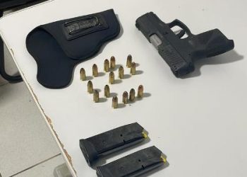 Através de denúncia anônima Policia  Militar apreende pisto 9 mm no Interlagos em Linhares