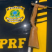 EM LINHARES – PRF apreende arma de fogo dentro de Hilux e condutor possuía mandado de prisão