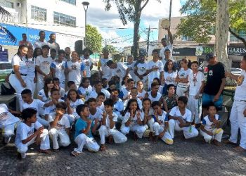 VÍDEO – Gingando com Eles faz apresentação de Capoeira alusiva ao Dia Mundial do Combate a Exploração Sexual Infantil