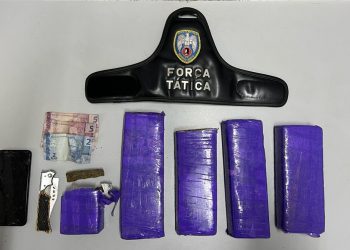 Equipe da Força Tática apreende três quilos de maconha no interior de carro de aplicativo em Fundão