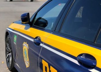 PRF apreende 166 quilos de maconha em automóvel na BR 101, em João Neiva