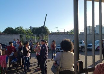 Dupla de assaltantes, armados com facão, invade CEIM no B. Planalto em Linhares