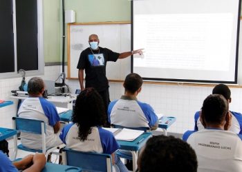 Sedu divulga Chamada Pública da Educação de Jovens e Adultos (EJA) para o segundo semestre de 2022