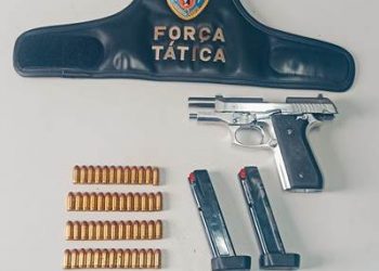 Força Tática apreende pistola 380 enterrada em quintal de residência, na localidade de Caieiras