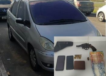 Motociclista é ameaçado com arma de fogo e três pessoas são detidas pela PM