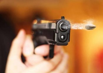 Morador do ES atingido por disparo de arma de fogo deve ser indenizado em mais de 10 mil reais por igreja