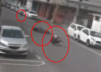 VÍDEO IMPRESSIONANTE – Colisão entre motocicleta e bicicleta, em via que foi retirada ciclofaixa, deixa motociclista com fratura