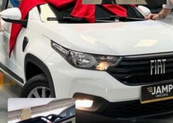 Mulher e assaltada e tem automóvel roubado ao tirar carro de local escuro